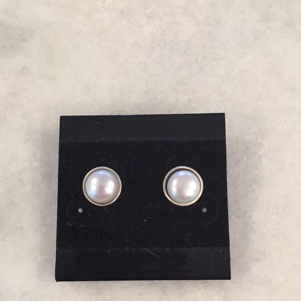 Pearl earrings